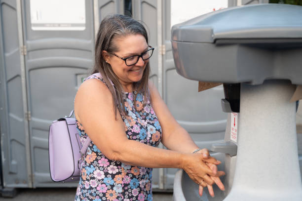 Best Portable restroom trailer rental  in Virginia Gardens, FL